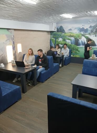 Kafe və restoranlar üçün yumşaq oturacaqlar – ikili və üçlü modul