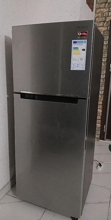 2 qapılı Samsung Soyuducu Satılır, rəng - Gümüşü — 1