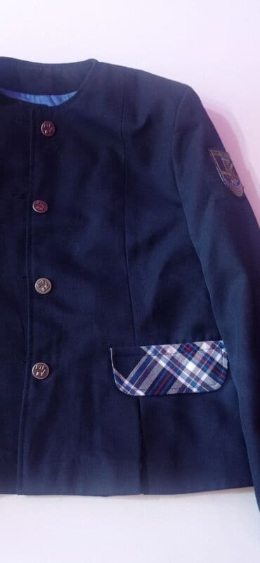 Donlar: Məktəbli pencəyi təzə iki dəfə geyilib. O birisi pencəklərdən seçilir — 3