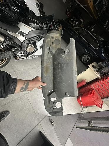 111 mator: Motor qoruyucusu, BMW E36, 2000 il, Almaniya, Ünvandan götürmə, Ödənişli çatdırılma — 2