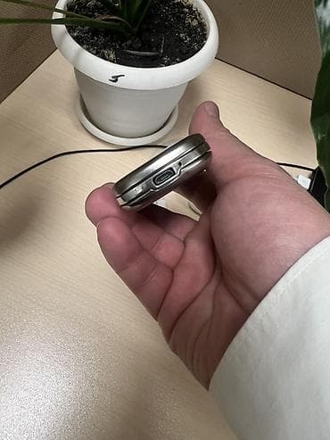 nokia e70: Nokia rəng - Gümüşü, Düyməli — 4