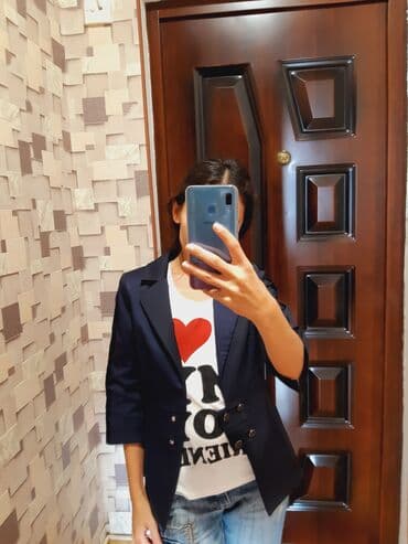 pencək türk dilində: Pencek az geyinilib,Turkiye istehsali,55 azn alinib,satilir 12 azn. 36 — 4