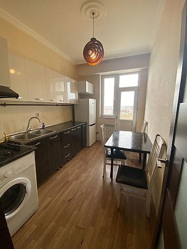 6 ci mkr da evler: Xirdalan Kristal Abşeron 1 Bazara mektebe tam yaxınlıqda qanuni 2 otaq — 10