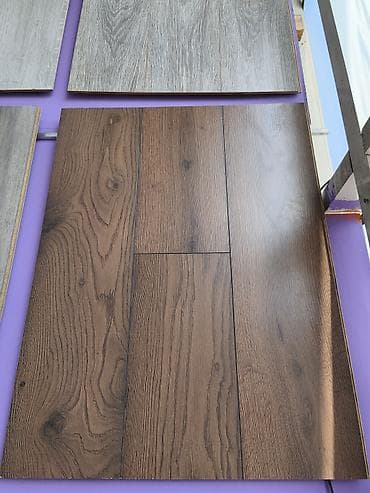 Laminat döşəmə paneli – tünd palıd fakturalı - Material: yüksək