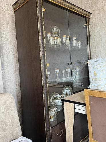 polkalar: Düz TV altlığı, Polkalı — 4