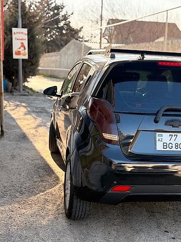 Chevrolet Spark: 1.2 л | 2012 г. Хэтчбэк — 5