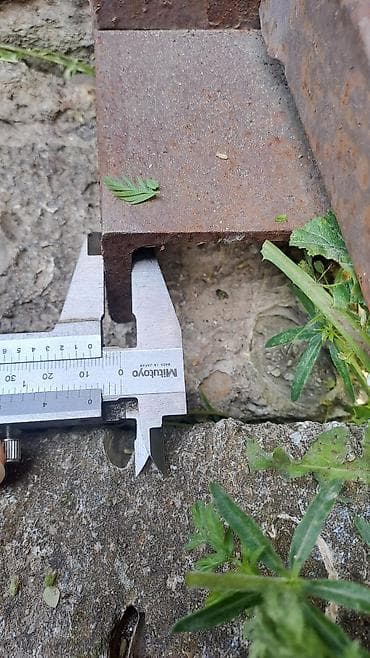 heyet darvazalari: İşlənmiş Dəmir Həyət darvazası, Yana açılan, 4 m, Mexaniki, Qapı ilə, rəng - Qəhvəyi — 8