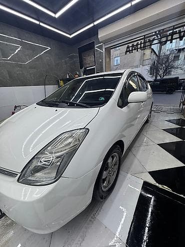 Toyota Prius: 1.5 л | 2008 г. Хэтчбэк — 6