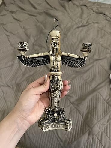 Misir üslubunda dekorativ şamdan/fiqur. Material: polirezindən