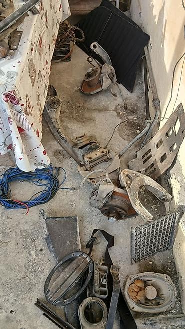 uaz ehtiyat hiseleri: Avtomobil ehtiyat hissələri dəsti Təsvir: - 4 ədəd polad disk — 10