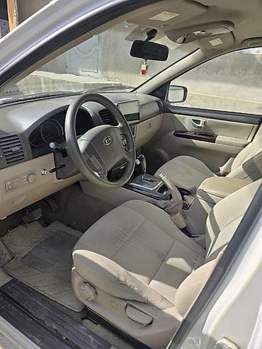 Su nəqliyyatı: Kia Sorento: 3.8 l | 2008 il Krossover — 3