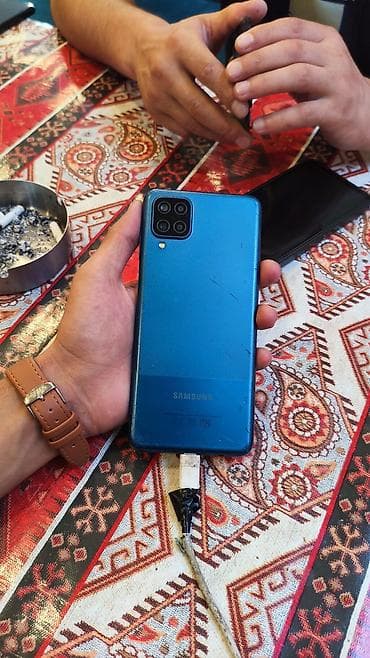 iphone 5 gence: Samsung Galaxy A12, 32 GB, rəng - Mavi, Barmaq izi — 2