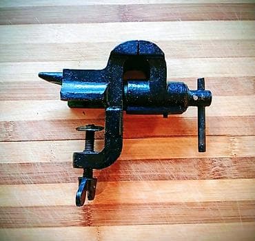 divar desen: Zərgərlik işlərinin görülməsi üçün məngənə zavod istehsalıdır sovetlər — 1