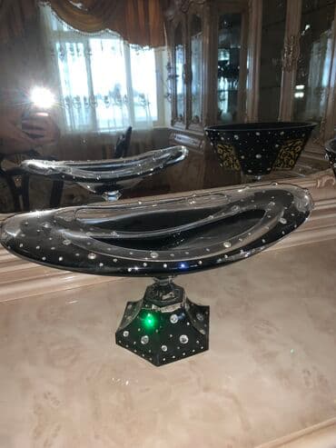 beqoniya gülü: Destde satilir tek tekde satilir bir denesi tek tek alana 500 manat — 4