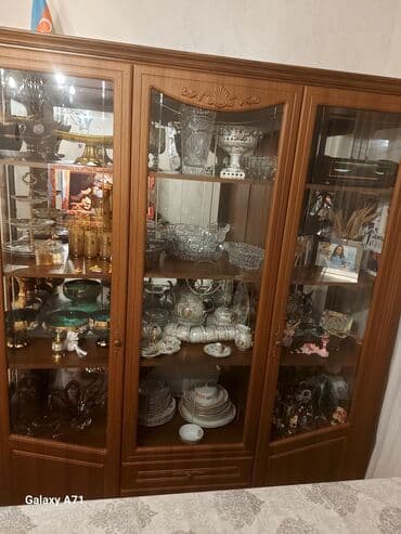 parça dolab: Şüşəli dolab vitrini, İşlənmiş — 1