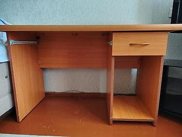 Düz masa, Polkalı, Siyirməli, Teksturalı laminat