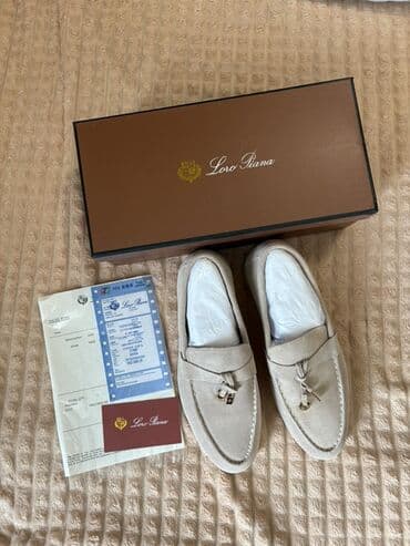 qadın üçün qış zamşa botfortları: Loro Piana qadin loaferləri - Model: Klasik tassel loafer - Material — 1