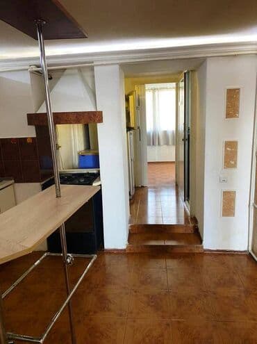 1 otaqlı kohnə tikili: Bakı, 3 otaqlı, Köhnə tikili, m. 28 may, 70 kv. m — 10