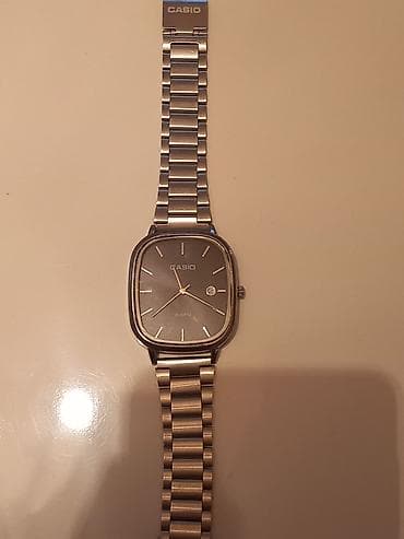 Orijinal Casio, ideal vəziyyətdədir, heç bir problemi yoxdur. Təcili