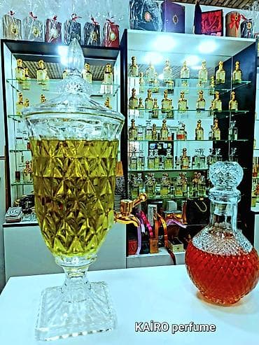 Hazır Ətir biznesi satılır. Kondinsioner, mebellər, vitrinlər — 6