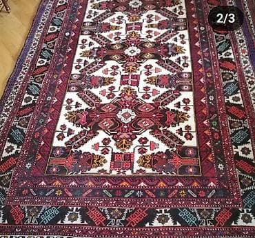 antik mebellər: Xalça – əl işidir, ənənəvi Qafqaz (Şirvan üslubuna yaxın) naxışları — 1