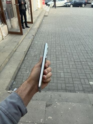 Huawei Nova Y61, 128 GB, rəng - Gümüşü, Barmaq izi, Face ID lalafo.az -da Huawei Nova Y61, 128 GB, rəng - Gümüşü, Barmaq izi, Face ID