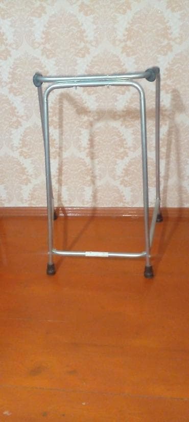 Gəzinti üçün dəstək çərçivəsi (walker) - Material: yüngül, möhkəm — 1