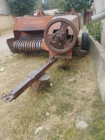 təkər traktor: Ot bağlayan pres. Yaxşı vəziyyətdədir sənədlər qaydasındadır. - Kənd — 5