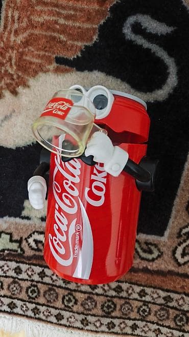 Сувенир куплен в Атланте в 1996 году.
В музее Coca cola lalafo.az -da Сувенир куплен в Атланте в 1996 году.
В музее Coca cola