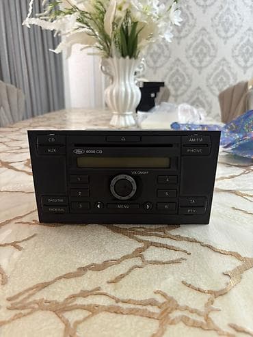 kredit maqintafon: Maqnitol, AUX — 1