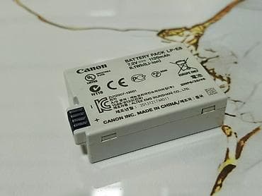 Canon EOS 700D DSLR fotoaparat + Canon EF-S 18-55mm IS II obyektiv — 10
