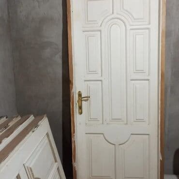 taxda qapı: İşlənmiş Otaq qapısı 80x205 sm Zamok ilə, Zəmanətsiz, Ünvandan götürmə — 5