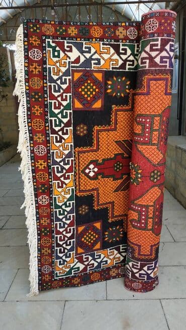 Ev saatları: Xalça — 1