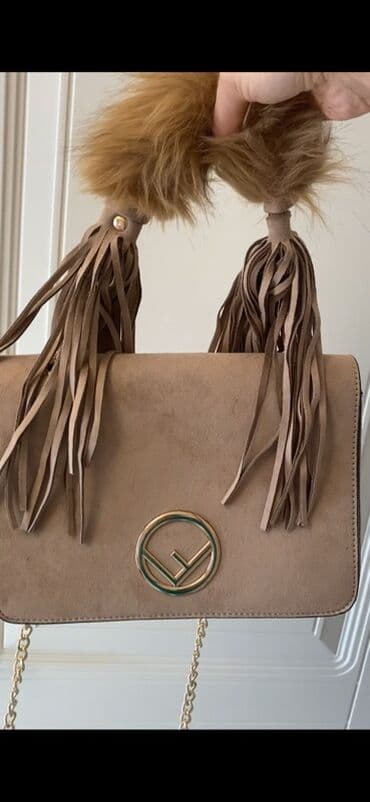 həsir cantalar: Çiyin çantası, Fendi — 2