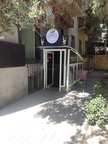 Bərbər tələb olunur, Fiks edilmiş ödəniş, 1 ildən az təcrübə, Rəsmi işədüzəltmə lalafo.az -da Bərbər tələb olunur, Fiks edilmiş ödəniş, 1 ildən az təcrübə, Rəsmi işədüzəltmə