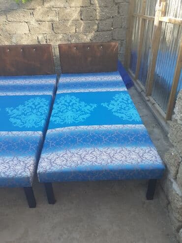 Çarpayılar Taza hazırı var Çatdırılma var 1 nafarlik 50 manat 2 — 2