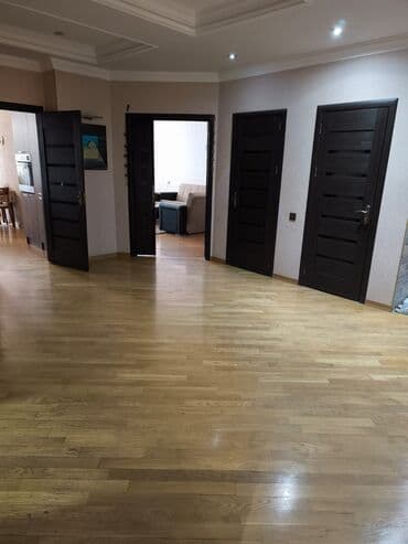 kirayə qarayev: 4 otaqli temirli satilir — 38