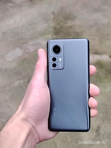 basavik qutu: Xiaomi 12X, 128 GB — 7