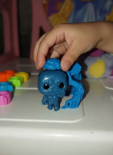 Stranger things. Funko stilində mini vinil fiqur – mavi rəngli, qara