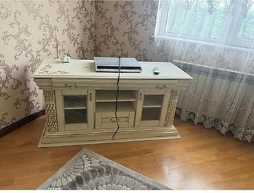 saç stolu: İşlənmiş, Masa və oturacaqlar, Türkiyə — 8