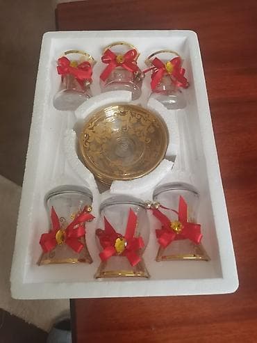 kart qabı: Armudu stəkanlar — 1