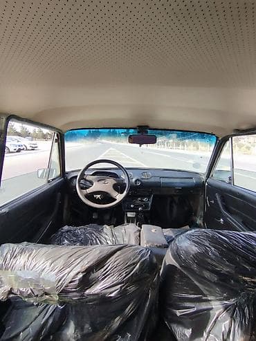 traktor diski: VAZ 2101 sedan - Kuzov: bej rəng, 4 qapı, xrom ön-arxa bamperlər — 4