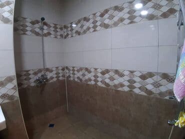 qusarda ucuz kiraye evler: Mənzil kirayə verilir. 2 otaq. İçərişəhər metrosuna, Tarqovuya piyada — 5