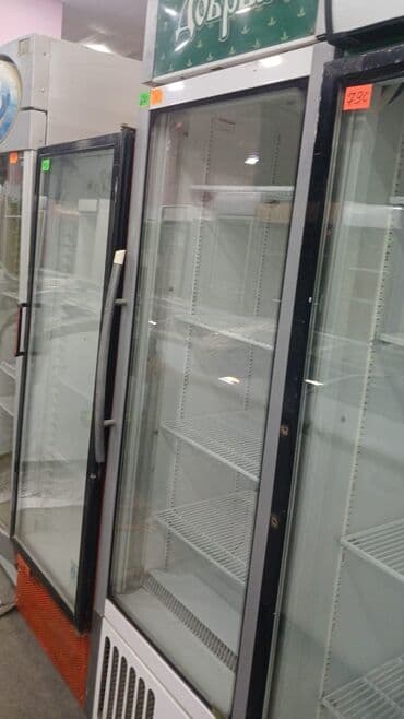 bir zəncirə: Mağaza və kafe üçün şüşə qapılı vitrin soyuducular – müxtəlif model və — 3