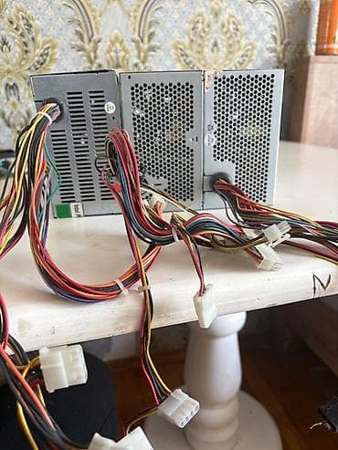 Masaüstü kompüterlər və komponentlər: Masaüstü kompüterlər üçün ATX formatlı güc blokları (3 ədəd birlikdə) — 4
