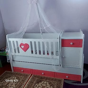 qiz yataqlari: Oğlan və qız üçün, Dördbucaq, Beşik, Dəstsiz, Matras ilə, Yellənmə mexanizmsiz — 1