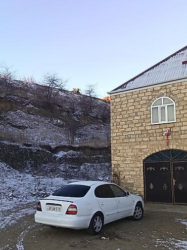 фольксваген поло л с: Ağ rəngli sedan avtomobil (yalnız bartele görə narahad edin!) — 4