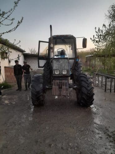 traktor altlıqlı qış çəkmələri: Traktor1221 ili 2011 kotan mala ile birge satilir — 1