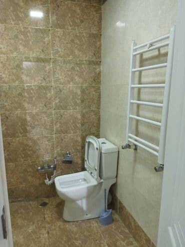 Qarajlar: Salam.Ev Saray MTK-da 15 mərtəbəli binanın 10-cu mərtəbəsində — 13