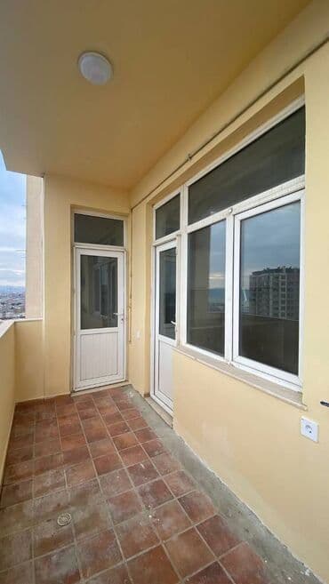 xirdalanda tecili satilan evler: 2 otaqlı, Yeni tikili, 80 kv. m — 12